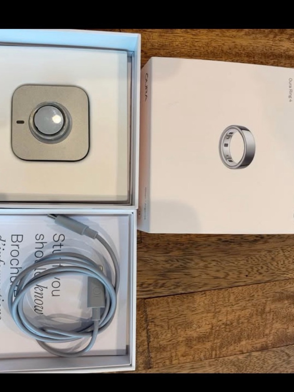 Oura Ring Gen4 Silver + Charging Dock with Cable, extended warranty